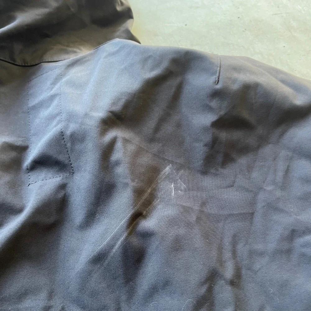 Burton hooded softshell